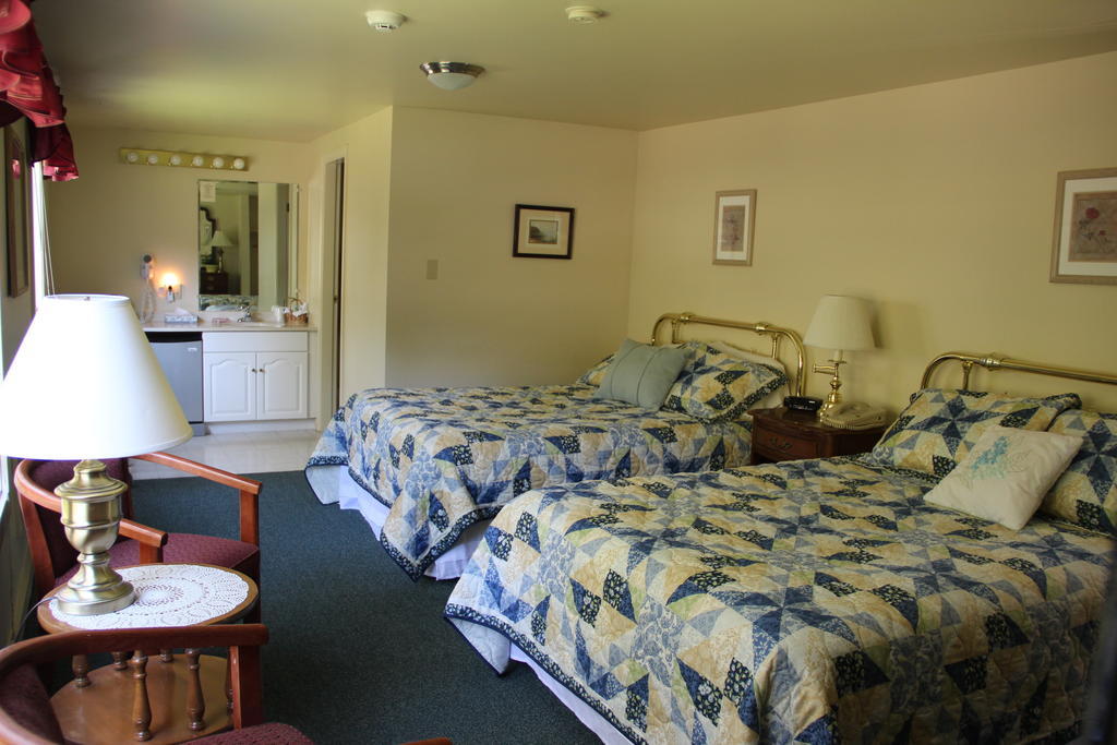 Schooner Bay Motor Inn Rockport Room photo